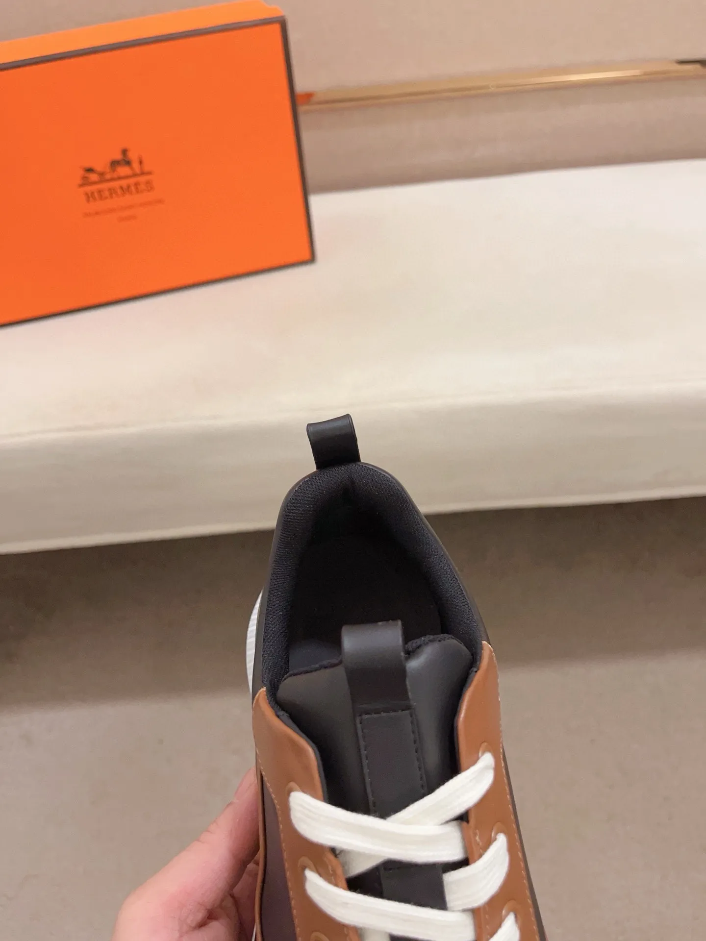 Men's clothing and shoes💰: 660💰《HERMES》【Classic Original Version】Hermès; Top 🔝 Purchasing Agency 🔍🔍Men’s latest 🇺🇸 counters are on sale simultaneously, original imported from Italy ▲▲Silk cowhide with breathable fabric ▲▲ (high-end and expensive Qi·Grade) Exquisite workmanship (Italian 🇮🇹Imported water-dyed 🐂cowhide lining) Sole: Original sole provided by the original factory, ⚠️Exclusive double-layer activity·TPR·Rubber·Combined molded outsole; Super·comfortable·wear-resistant·non-slip·environmental protection The real thing is more beautiful if you take the real thing (high quality, follow the order), you can enter and exit the counter at will * Number of yards: 38·39·40·41·42·43·44# (can be customized 45.)